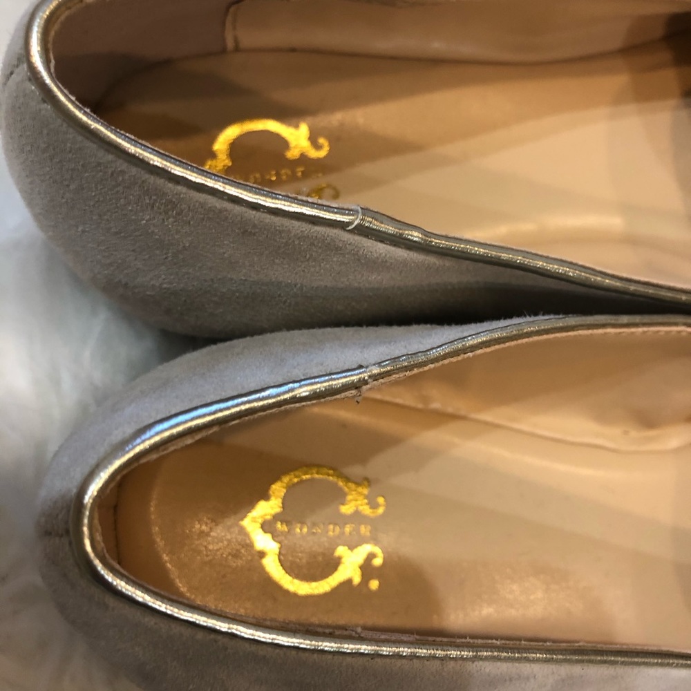 C. Wonder Celeste Bee Happy Cream Suede Flats 7.5W - Picture 4 of 7